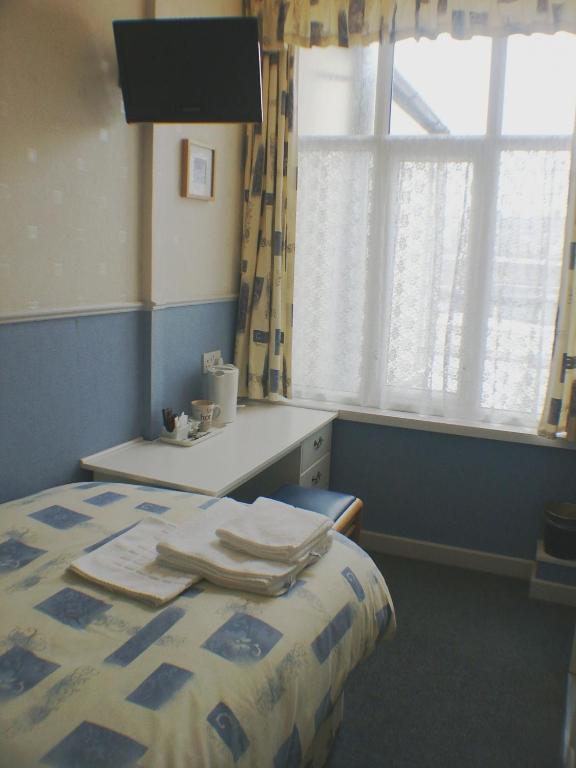 The Brayton Hotel Blackpool Room photo